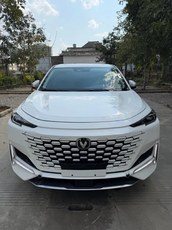 2023 ChangAn UNI-K 2.0T 233HP L4 8AT,autocango,china used car exporter,china ev exporter,chinese used car exporter,chinese used ev exporter