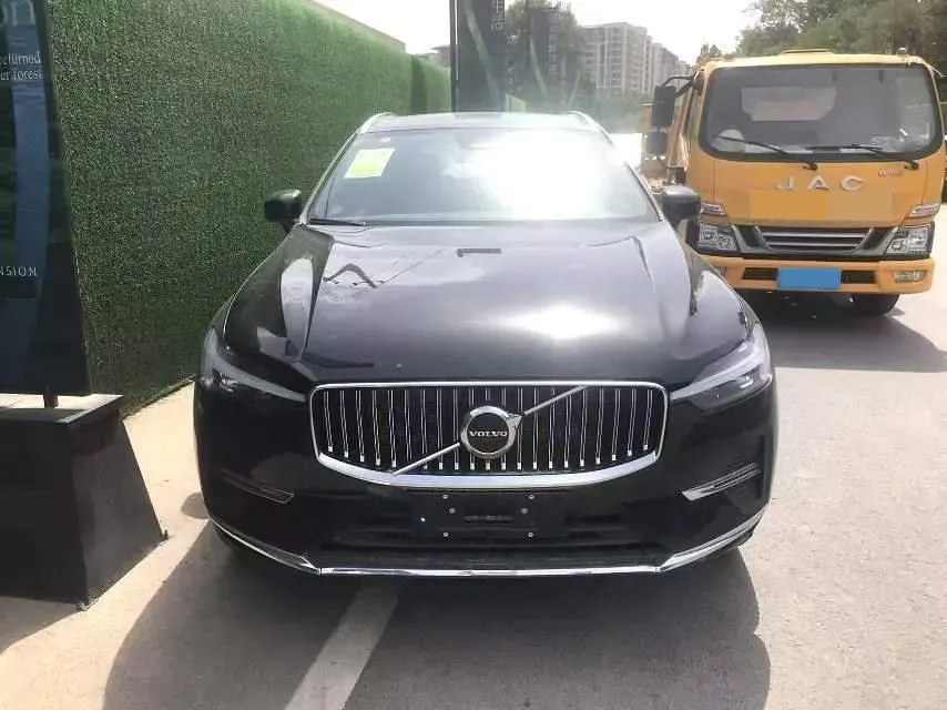 2026 Volvo XC60 2.0T 250HP L4 8AT,autocango,china used car exporter,china ev exporter,chinese used car exporter,chinese used ev exporter