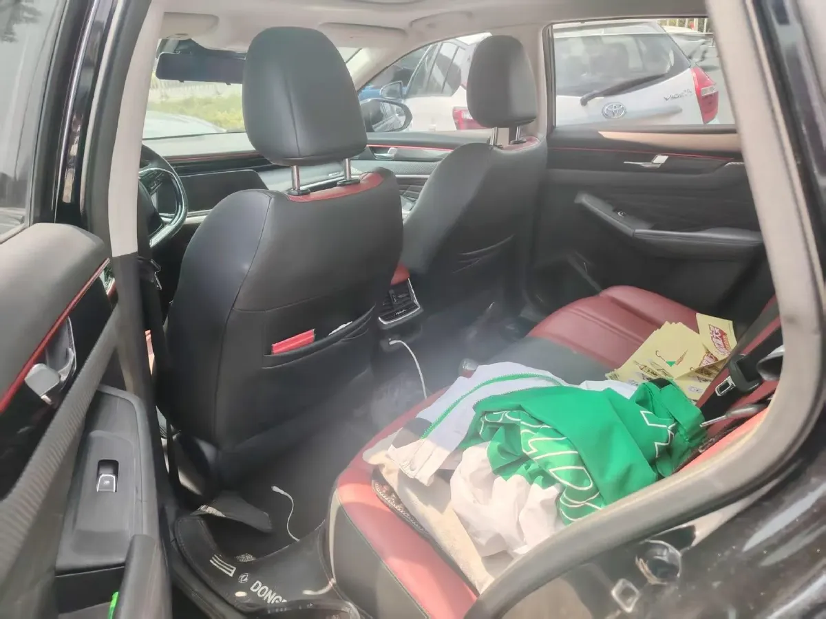 2021 DongFeng Aeolus YiXuan MAX 1.5T 190HP L4 7DCT,autocango,china used car exporter,china ev exporter,chinese used car exporter,chinese used ev exporter