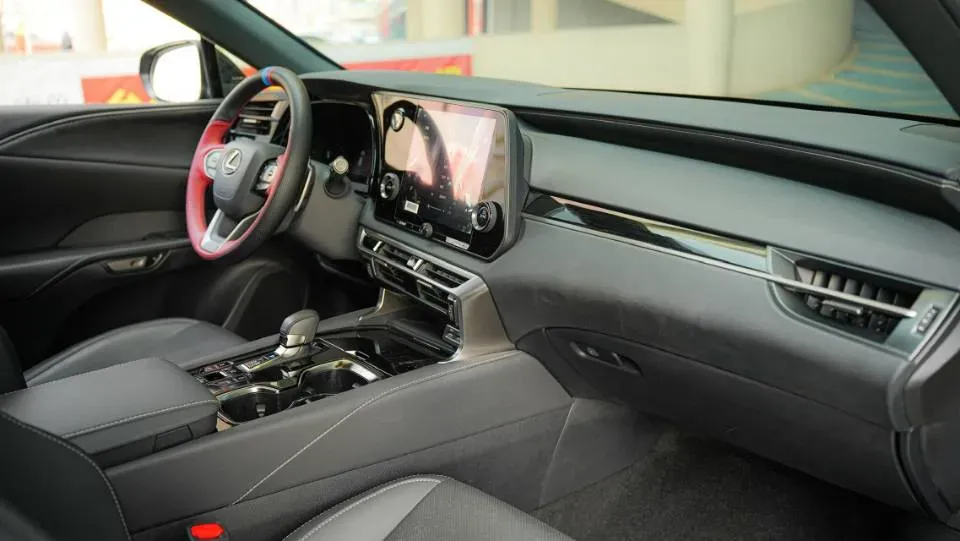 2024 Lexus ES 2.0L 173HP L4 CVT,autocango,china used car exporter,china ev exporter,chinese used car exporter,chinese used ev exporter