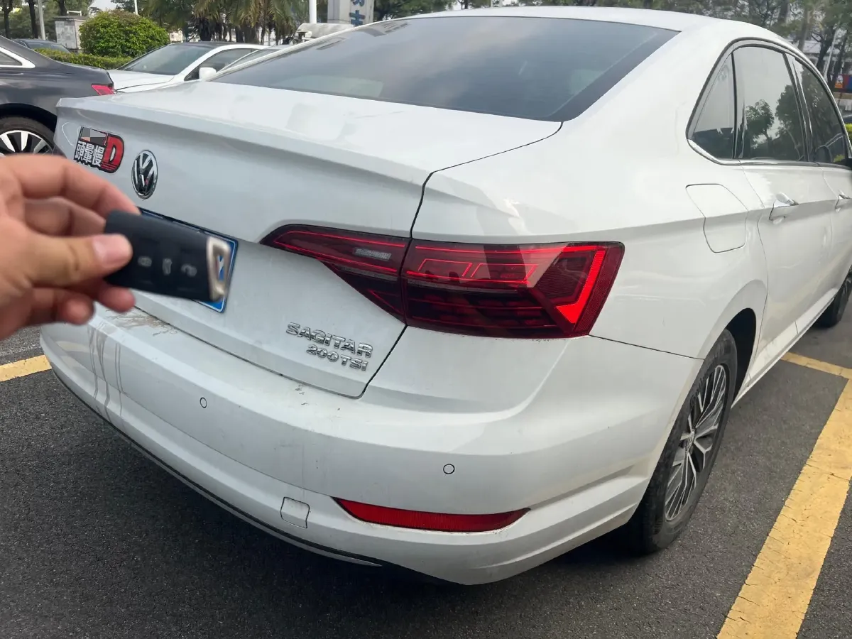 2019 Jeep Renegade 1.3T 173HP L4 7DCT,autocango,china used car exporter,china ev exporter,chinese used car exporter,chinese used ev exporter