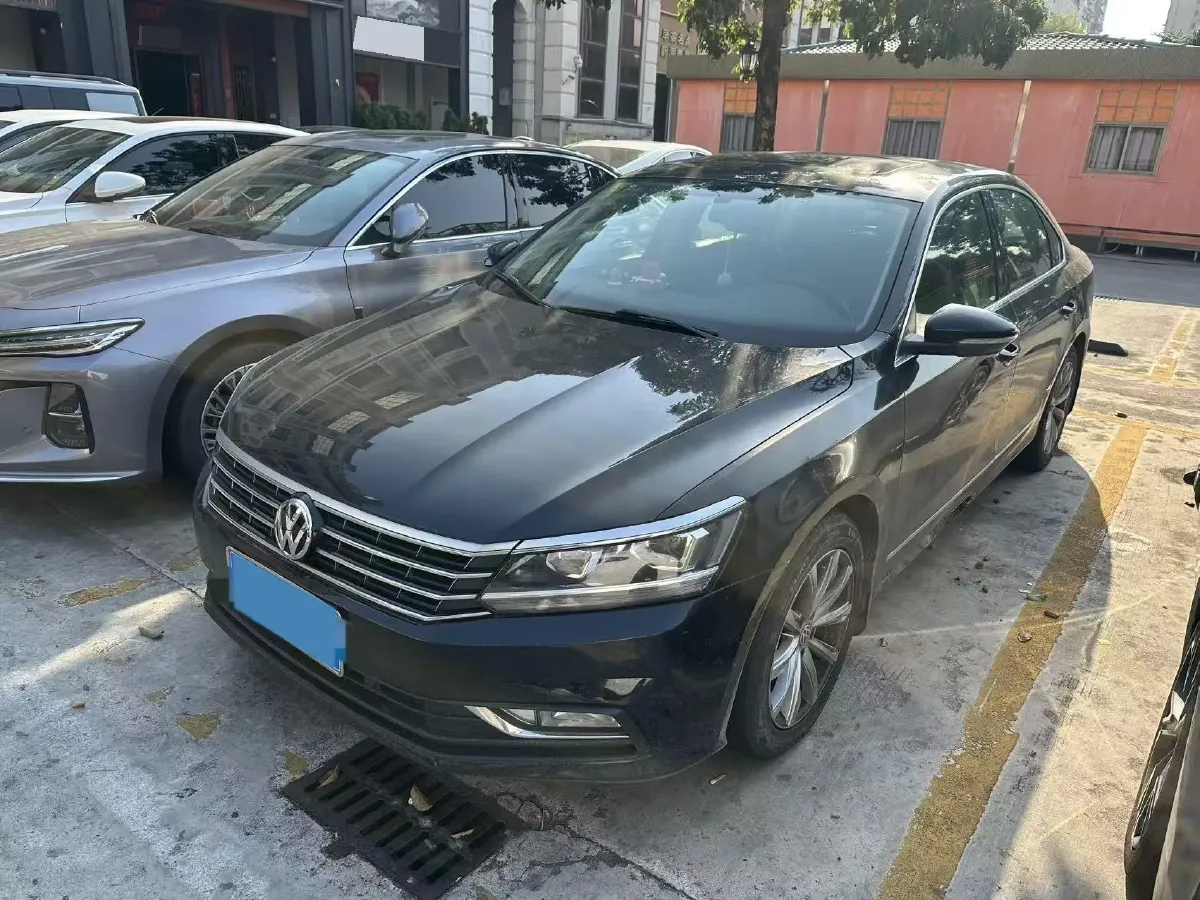 2017 Volkswagen Passat 1.8T 180HP L4 7DCT,autocango,china used car exporter,china ev exporter,chinese used car exporter,chinese used ev exporter