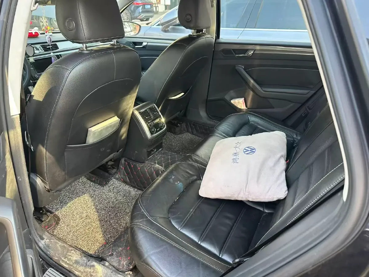 2017 Volkswagen Passat 1.8T 180HP L4 7DCT,autocango,china used car exporter,china ev exporter,chinese used car exporter,chinese used ev exporter