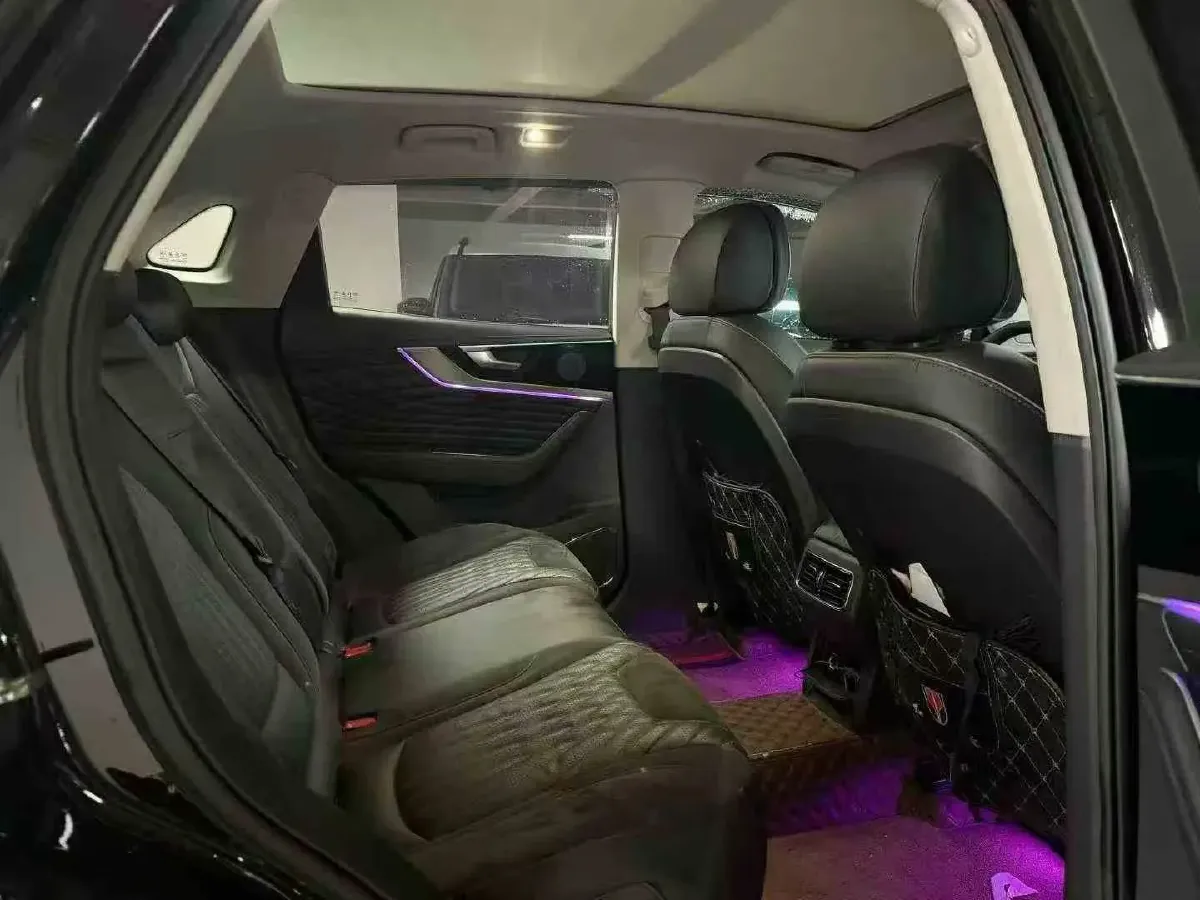 2023 HongQi HS5 2.0T 252HP L4 8AT,autocango,china used car exporter,china ev exporter,chinese used car exporter,chinese used ev exporter