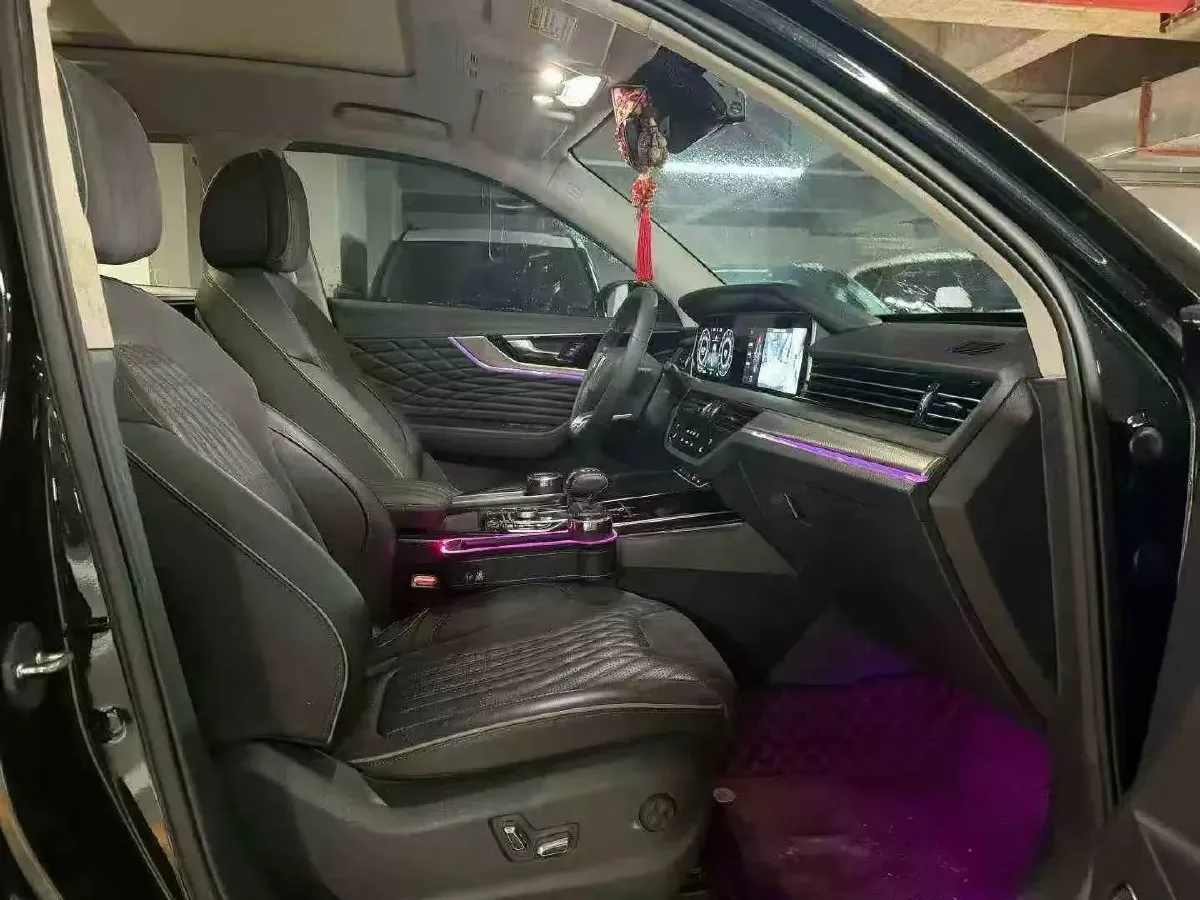 2023 HongQi HS5 2.0T 252HP L4 8AT,autocango,china used car exporter,china ev exporter,chinese used car exporter,chinese used ev exporter