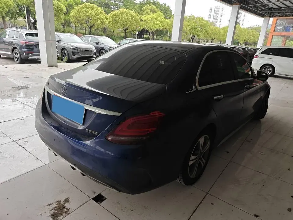 2021 Mercedes-Benz C Class 1.5T 184HP L4 9AT,autocango,china used car exporter,china ev exporter,chinese used car exporter,chinese used ev exporter