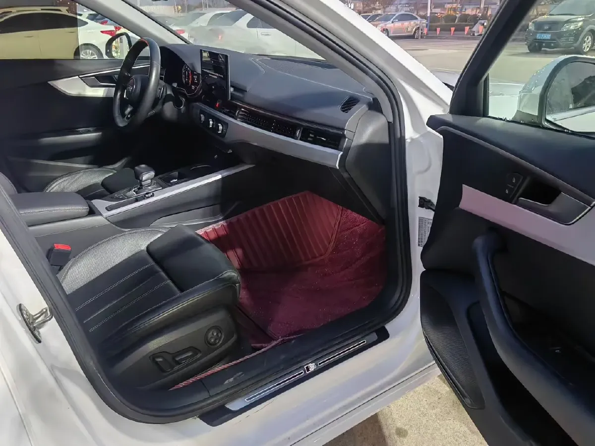 2020 Audi A4L 2.0T 190HP L4 7DCT,autocango,china used car exporter,china ev exporter,chinese used car exporter,chinese used ev exporter