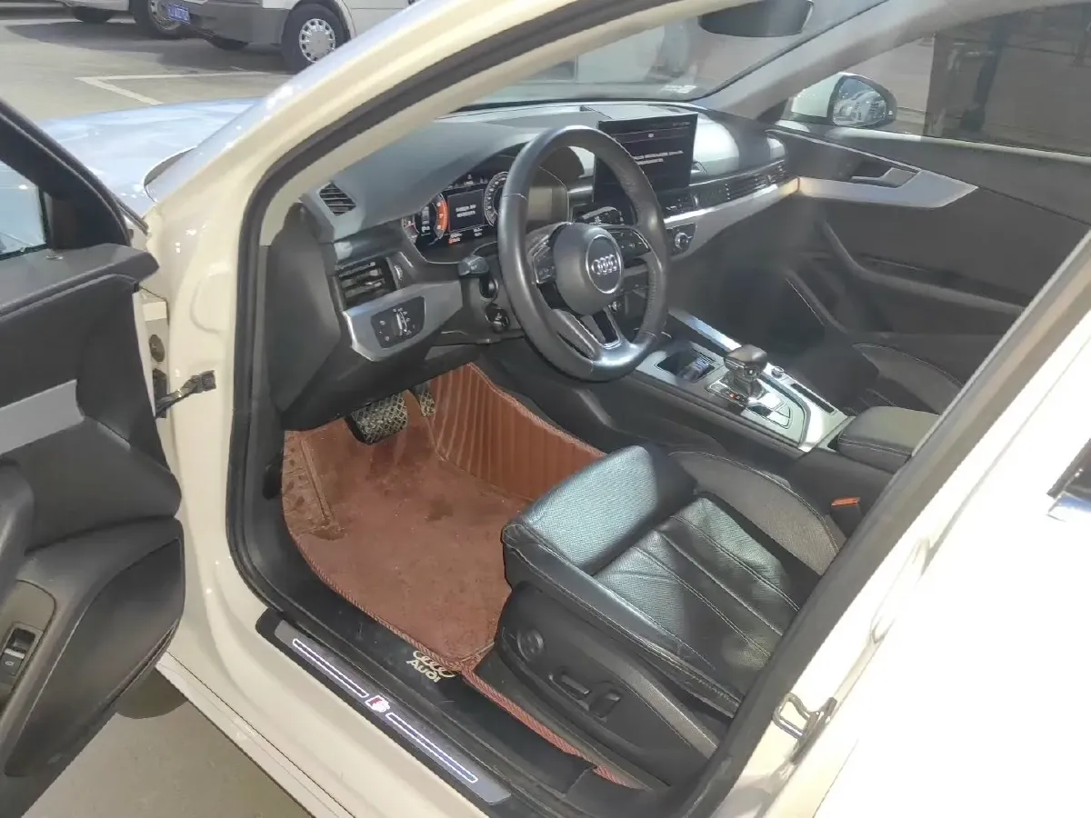 2020 Audi A4L 2.0T 190HP L4 7DCT,autocango,china used car exporter,china ev exporter,chinese used car exporter,chinese used ev exporter