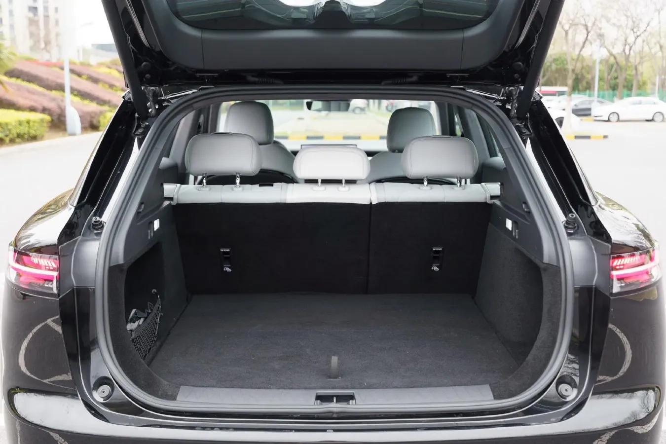 2024 Voyah ZhiYin BEV 79KWH,autocango,china used car exporter,china ev exporter,chinese used car exporter,chinese used ev exporter