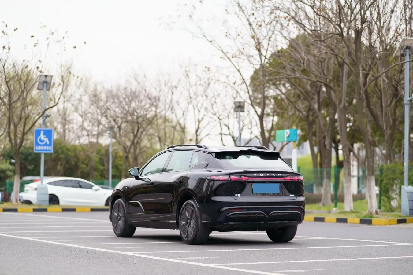 2024 Voyah ZhiYin BEV 79KWH,autocango,china used car exporter,china ev exporter,chinese used car exporter,chinese used ev exporter