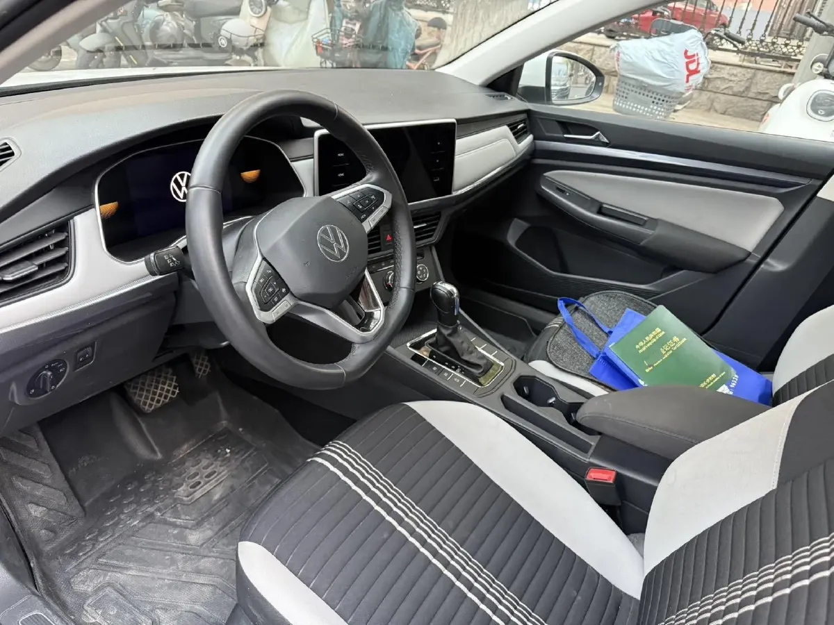 2023 Volkswagen Bora 1.2T 116HP L4 7DCT,autocango,china used car exporter,china ev exporter,chinese used car exporter,chinese used ev exporter