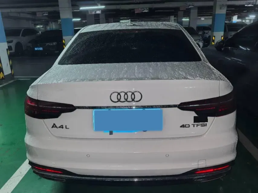 2022 Audi A4L 2.0T 190HP L4 7DCT,autocango,china used car exporter,china ev exporter,chinese used car exporter,chinese used ev exporter