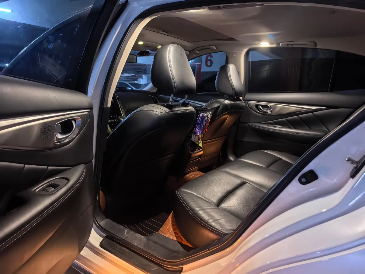 2021 Infiniti Q50L 2.0T 211HP L4 7AT,autocango,china used car exporter,china ev exporter,chinese used car exporter,chinese used ev exporter