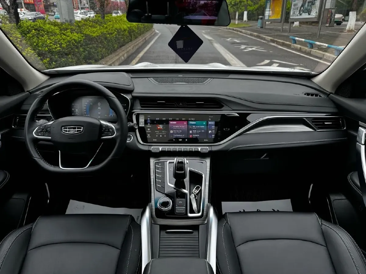 2020 Geely Azkarra 1.8T 184HP L4 7DCT,autocango,china used car exporter,china ev exporter,chinese used car exporter,chinese used ev exporter