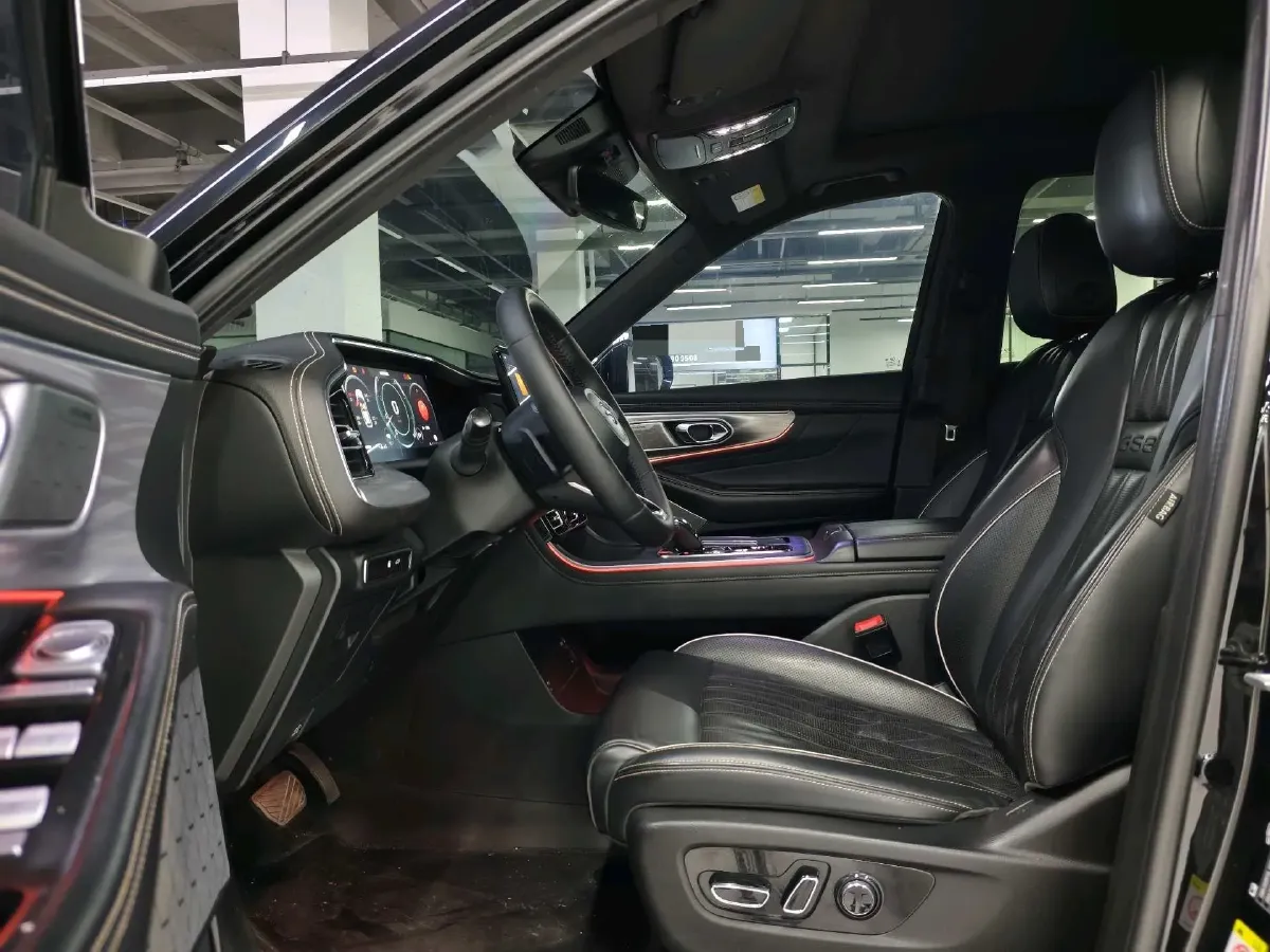 2022 GAC Trumpchi GS8 2.0T 252HP L4 8AT,autocango,china used car exporter,china ev exporter,chinese used car exporter,chinese used ev exporter