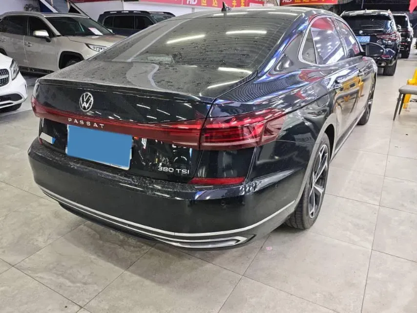 2025 Volkswagen Passat 2.0T 220HP L4 7DCT,autocango,china used car exporter,china ev exporter,chinese used car exporter,chinese used ev exporter
