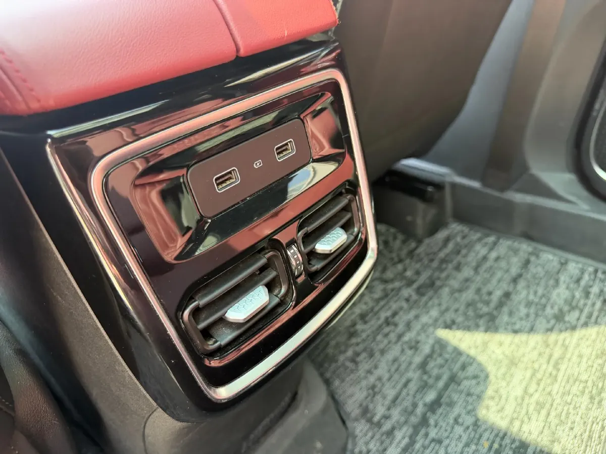 2023 Jetour X70 Plus 1.5T 156HP L4 6DCT,autocango,china used car exporter,china ev exporter,chinese used car exporter,chinese used ev exporter