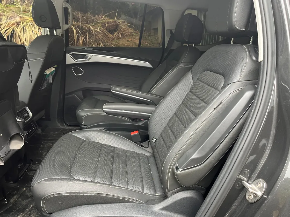 2021 Volkswagen Talagon 2.0T 220HP L4 7DCT,autocango,china used car exporter,china ev exporter,chinese used car exporter,chinese used ev exporter