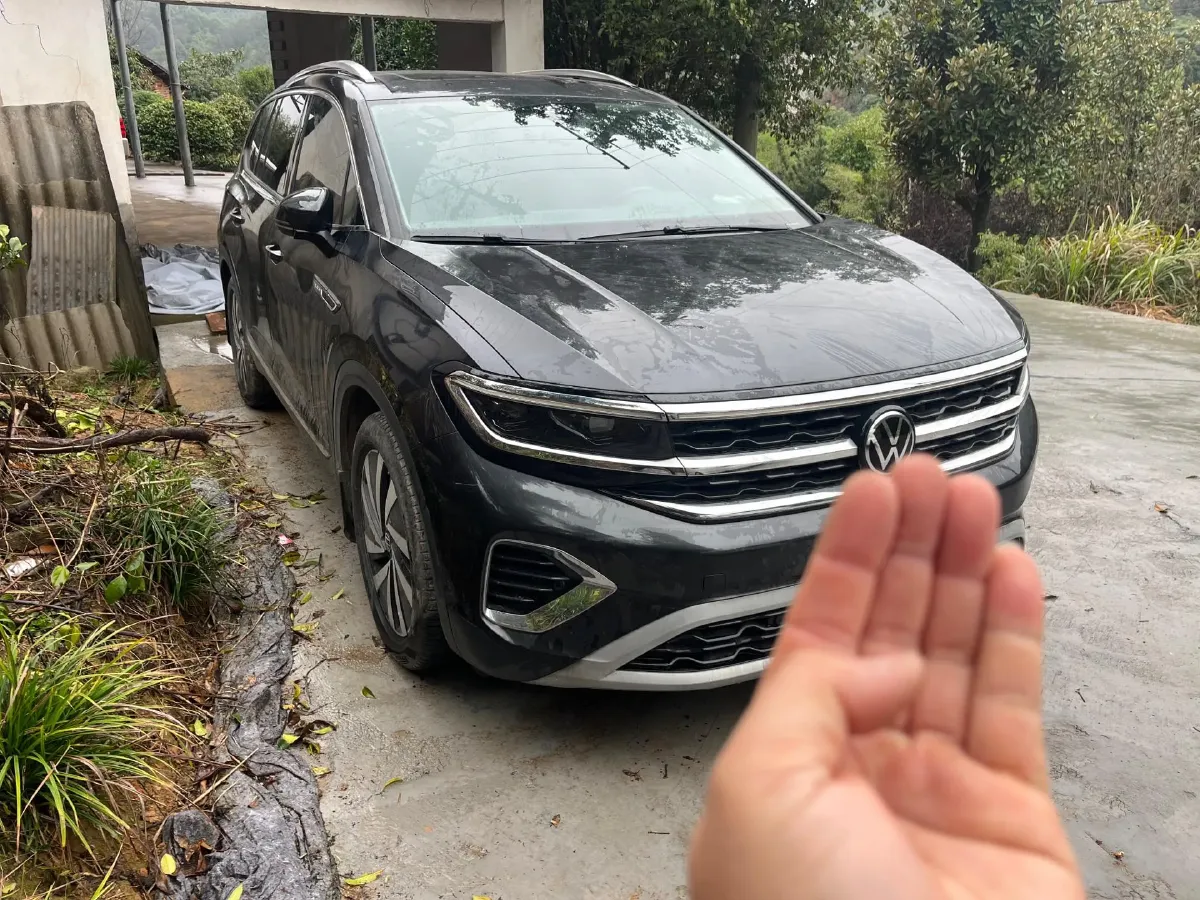 2021 Volkswagen Talagon 2.0T 220HP L4 7DCT,autocango,china used car exporter,china ev exporter,chinese used car exporter,chinese used ev exporter