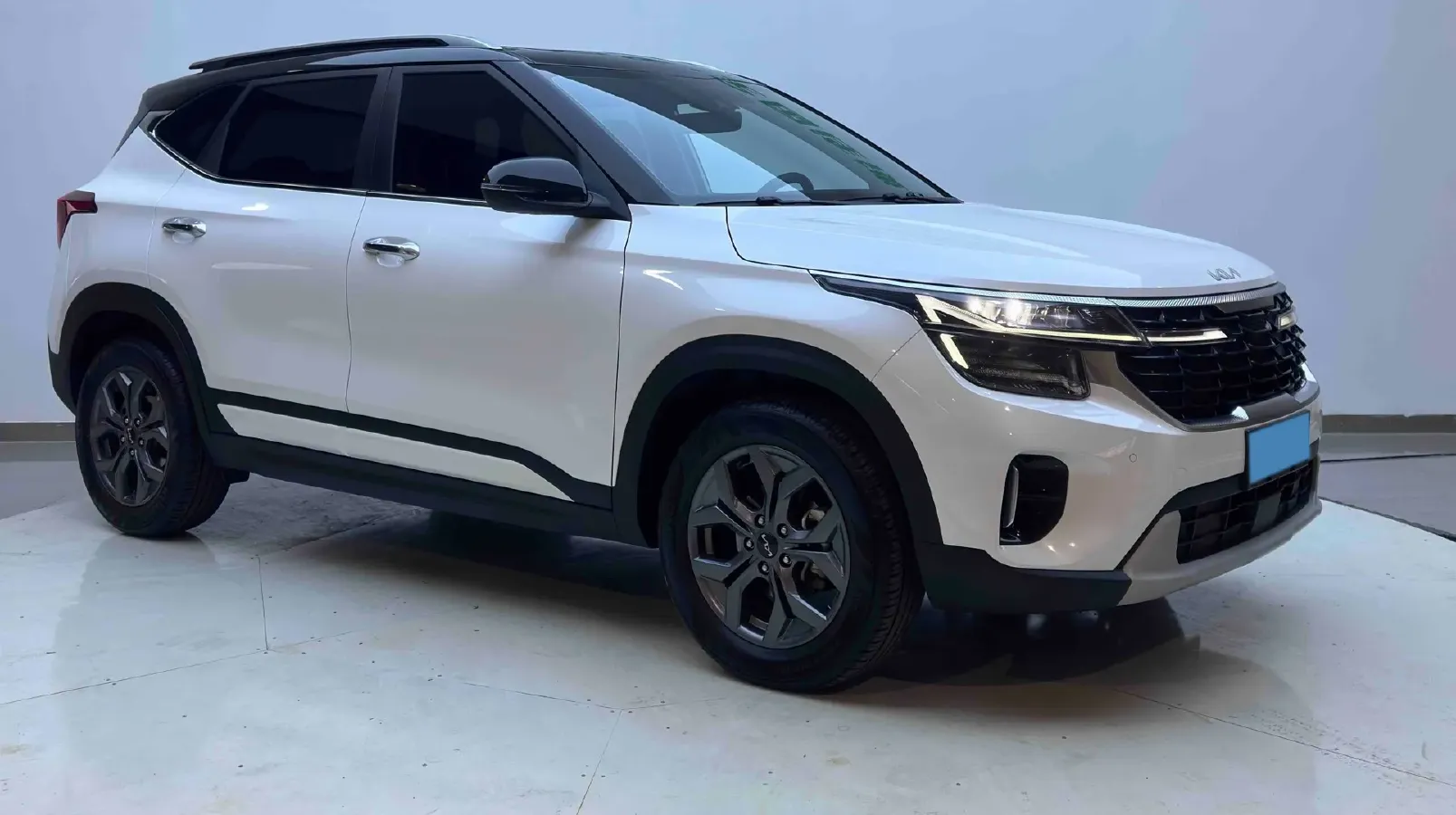 2023 Kia Seltos 1.5L 115HP L4 CVT,autocango,china used car exporter,china ev exporter,chinese used car exporter,chinese used ev exporter