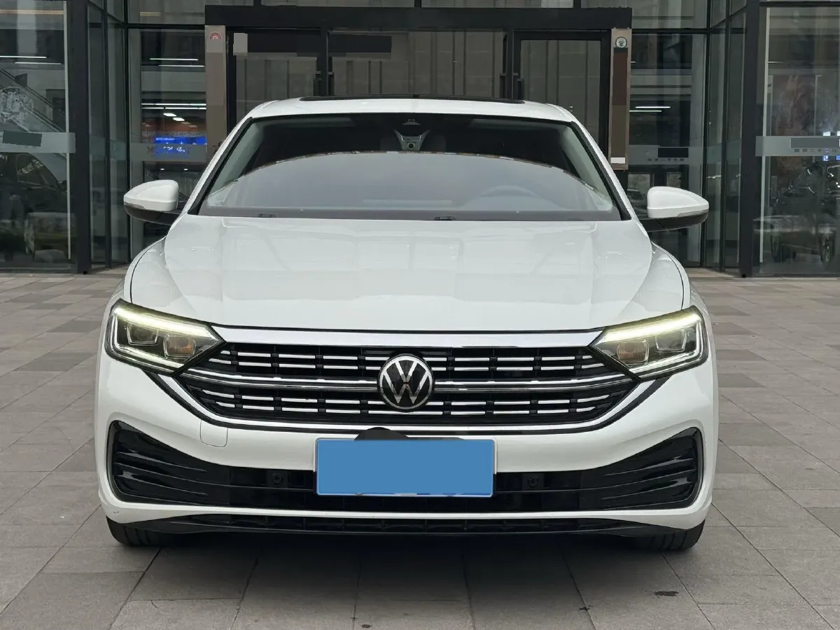 2024 Volkswagen Sagitar 1.5T 160HP L4 7DCT,autocango,china used car exporter,china ev exporter,chinese used car exporter,chinese used ev exporter