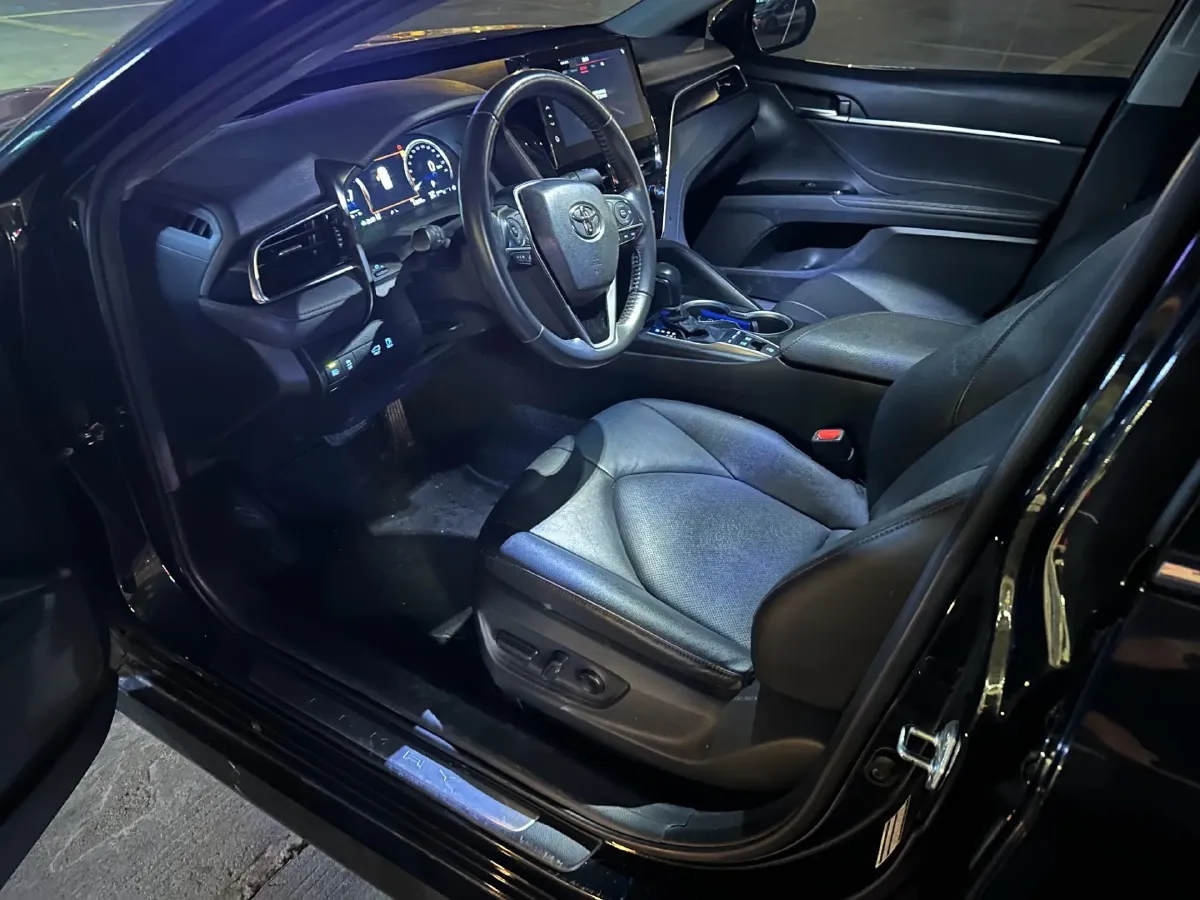 2023 Toyota Camry 2.5L 178HP L4 E-CVT Hybrid,autocango,china used car exporter,china ev exporter,chinese used car exporter,chinese used ev exporter