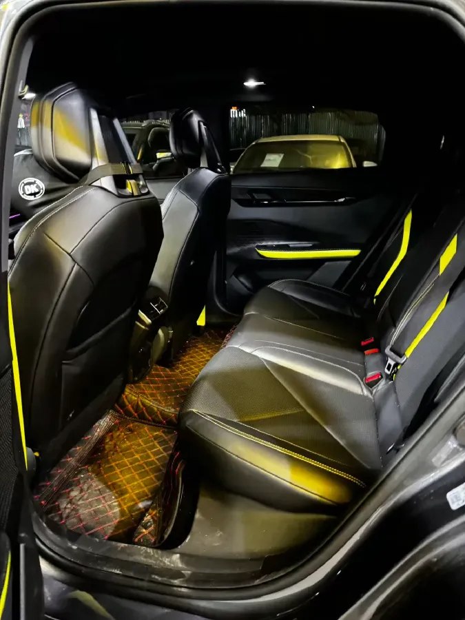 2022 ChangAn UNI-V 1.5T 188HP L4 7DCT,autocango,china used car exporter,china ev exporter,chinese used car exporter,chinese used ev exporter