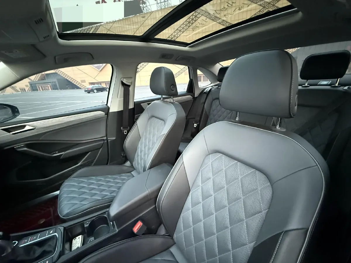 2023 Volkswagen Sagitar 1.4T 150HP L4 7DCT,autocango,china used car exporter,china ev exporter,chinese used car exporter,chinese used ev exporter