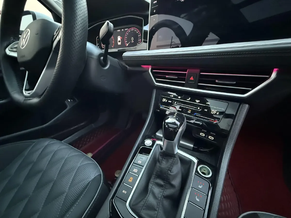 2023 Volkswagen Sagitar 1.4T 150HP L4 7DCT,autocango,china used car exporter,china ev exporter,chinese used car exporter,chinese used ev exporter