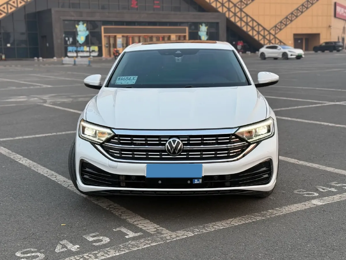 2023 Volkswagen Sagitar 1.4T 150HP L4 7DCT,autocango,china used car exporter,china ev exporter,chinese used car exporter,chinese used ev exporter