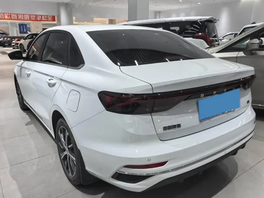 2022 Geely Emgrand 1.5L 114HP L4 CVT,autocango,china used car exporter,china ev exporter,chinese used car exporter,chinese used ev exporter