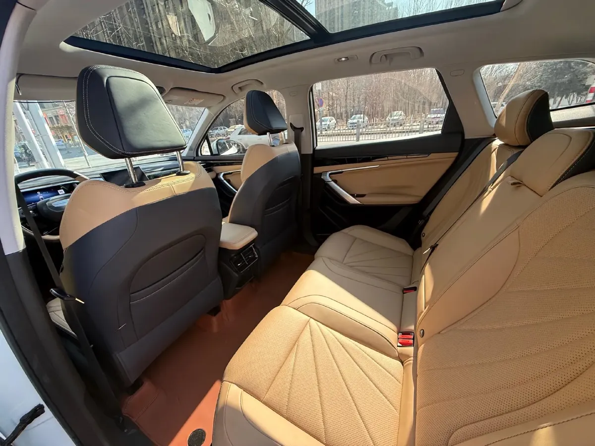 2023 Geely StarRay 1.5T 181HP L4 7DCT,autocango,china used car exporter,china ev exporter,chinese used car exporter,chinese used ev exporter