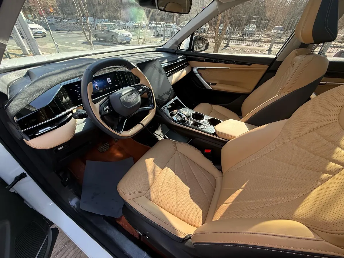 2023 Geely StarRay 1.5T 181HP L4 7DCT,autocango,china used car exporter,china ev exporter,chinese used car exporter,chinese used ev exporter