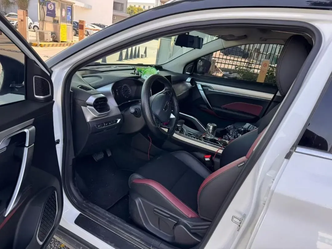 2021 Geely Coolray 1.4T 141HP L4 6DCT,autocango,china used car exporter,china ev exporter,chinese used car exporter,chinese used ev exporter