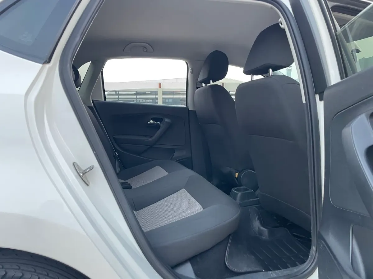 2016 Volkswagen Polo 1.4L 90HP L4 6AT,autocango,china used car exporter,china ev exporter,chinese used car exporter,chinese used ev exporter