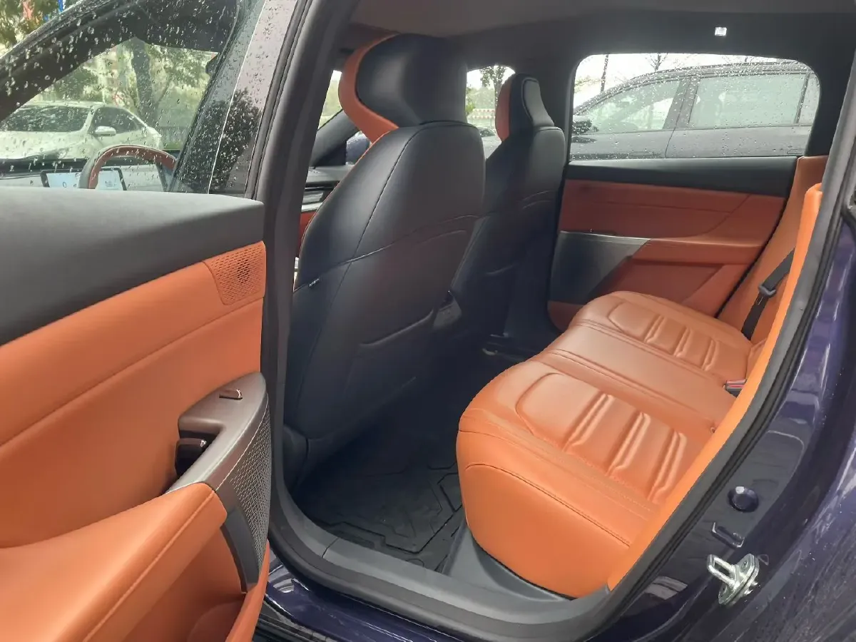 2024 DongFeng eπ eπ007 REEV 105HP REEV 28.4KWH,autocango,china used car exporter,china ev exporter,chinese used car exporter,chinese used ev exporter