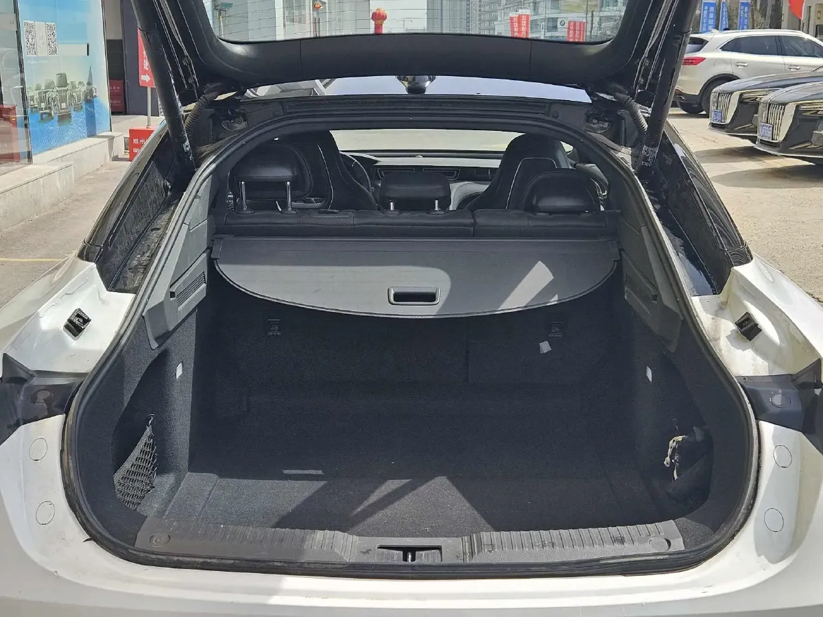 2023 HongQi H6 2.0T 252HP L4 8AT,autocango,china used car exporter,china ev exporter,chinese used car exporter,chinese used ev exporter