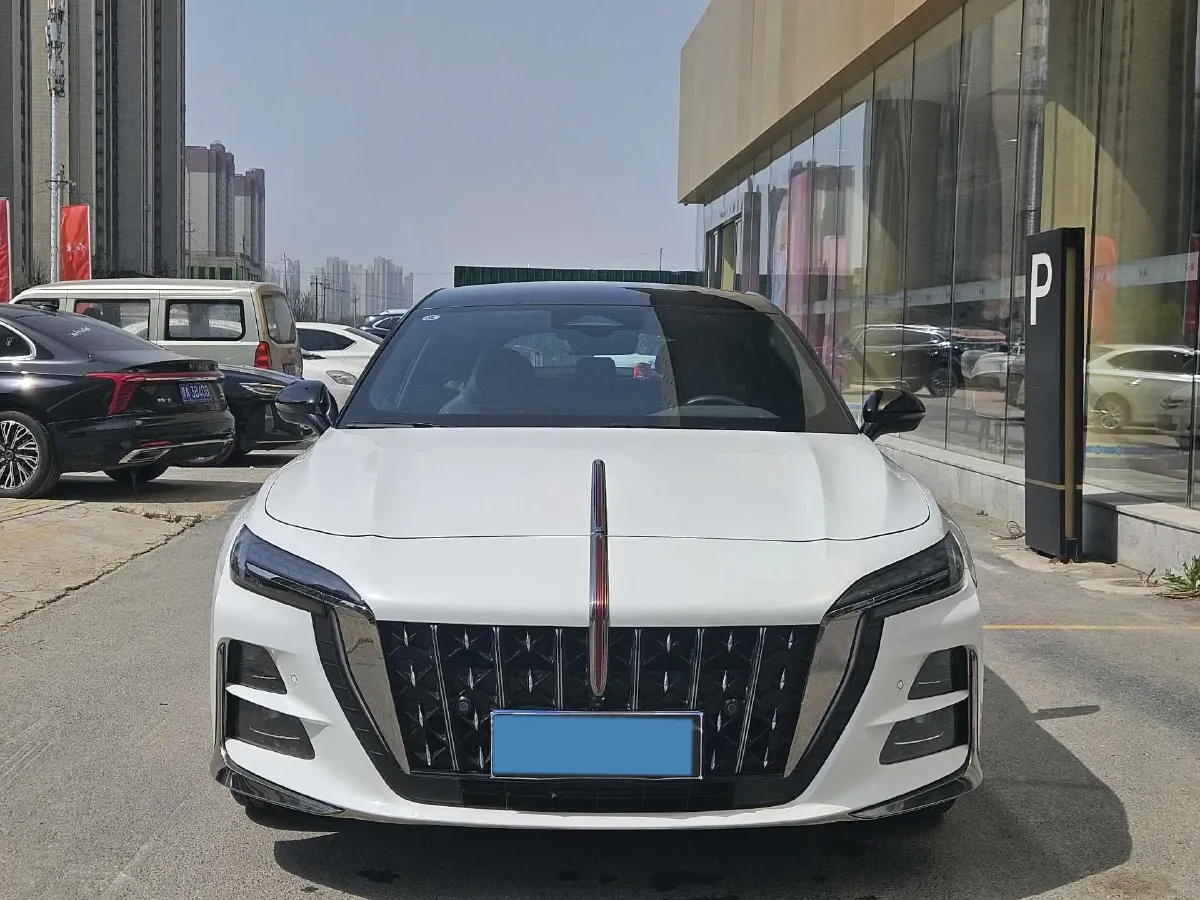 2023 HongQi H6 2.0T 252HP L4 8AT,autocango,china used car exporter,china ev exporter,chinese used car exporter,chinese used ev exporter