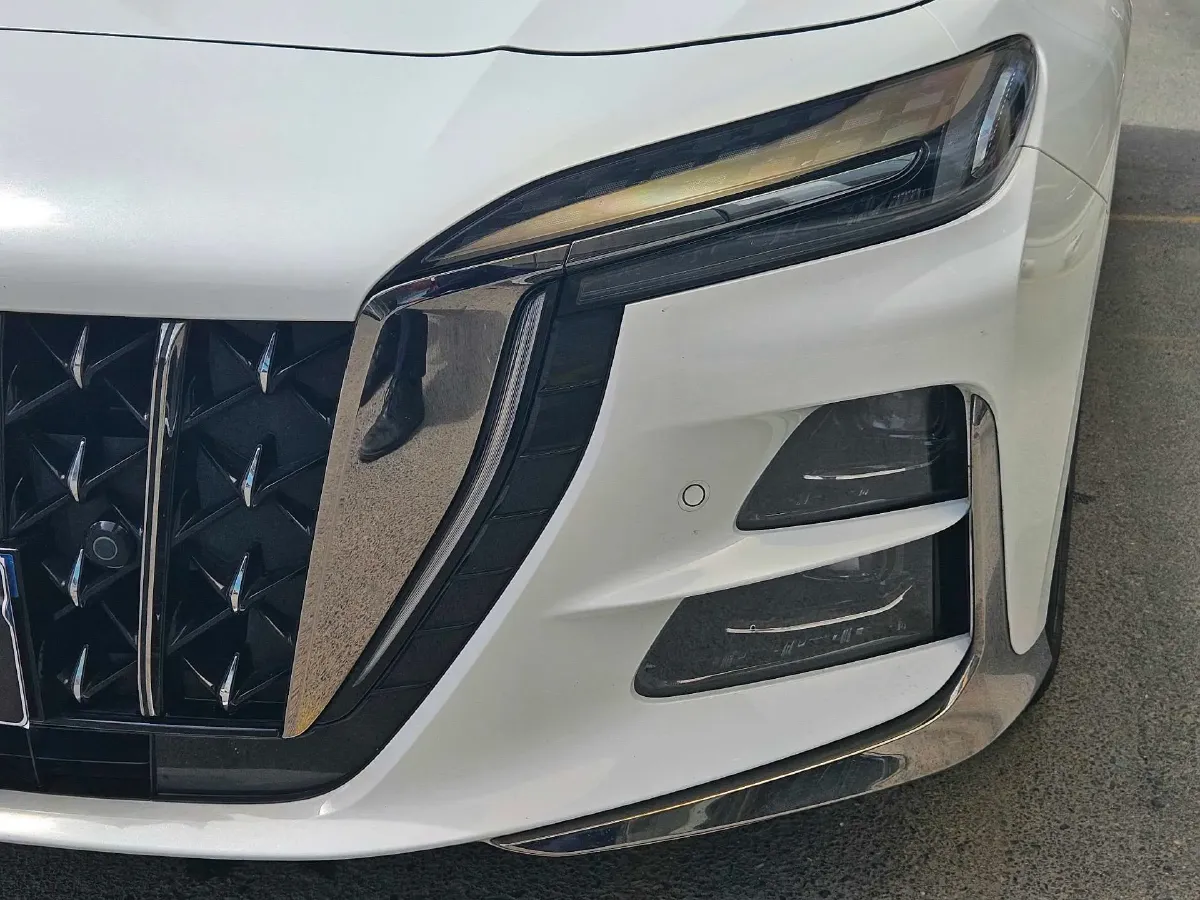 2023 HongQi H6 2.0T 252HP L4 8AT,autocango,china used car exporter,china ev exporter,chinese used car exporter,chinese used ev exporter