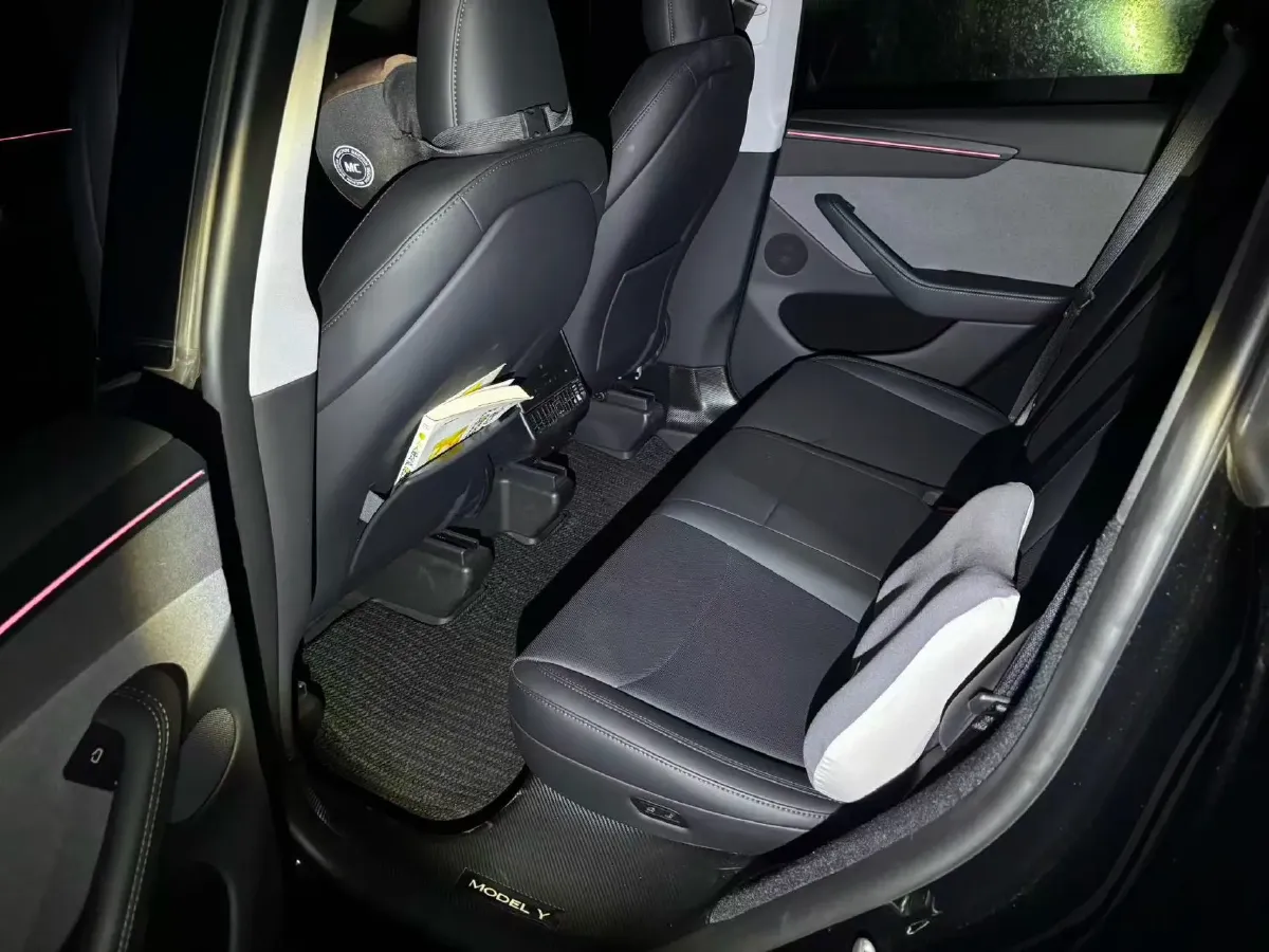 2024 Iveco OuSheng BEV 77.28KWH,autocango,china used car exporter,china ev exporter,chinese used car exporter,chinese used ev exporter