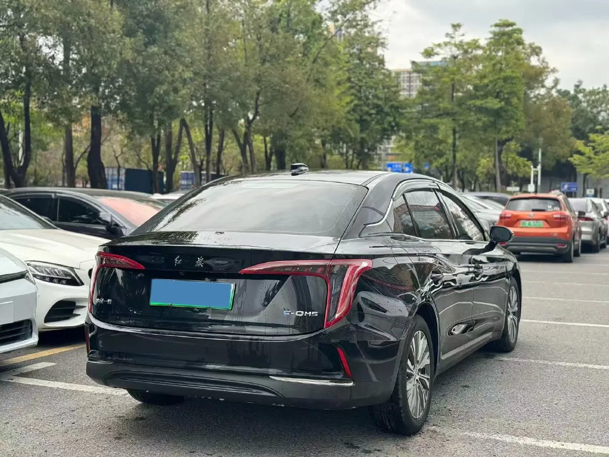 2024 HongQi E-QM5 BEV 60KWH,autocango,china used car exporter,china ev exporter,chinese used car exporter,chinese used ev exporter