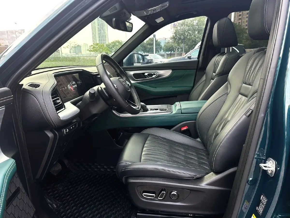 2022 GAC Trumpchi GS8 2.0T 252HP L4 8AT,autocango,china used car exporter,china ev exporter,chinese used car exporter,chinese used ev exporter