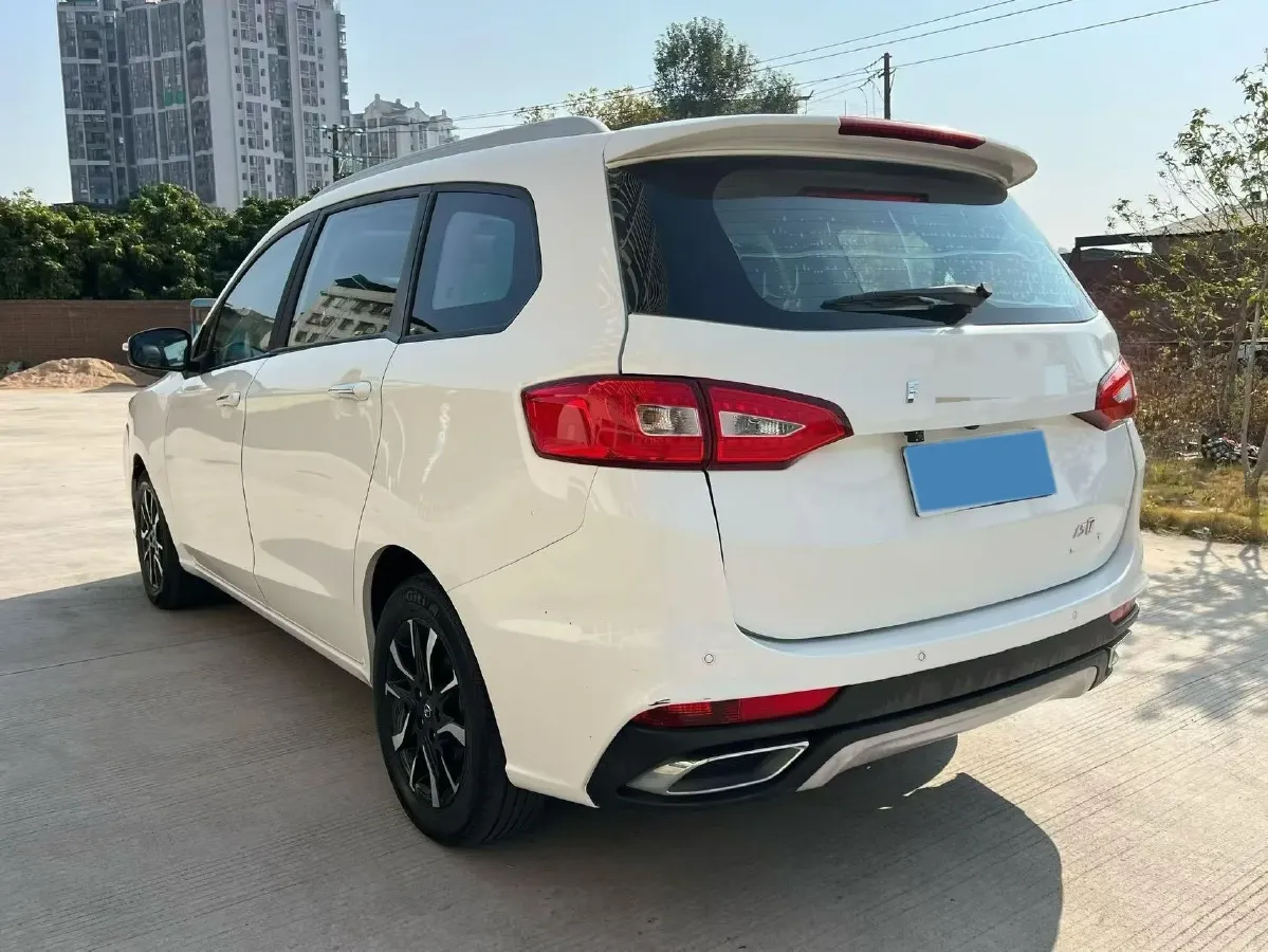 2017 HaiMa Family F7 1.5T 165HP L4 6AT,autocango,china used car exporter,china ev exporter,chinese used car exporter,chinese used ev exporter