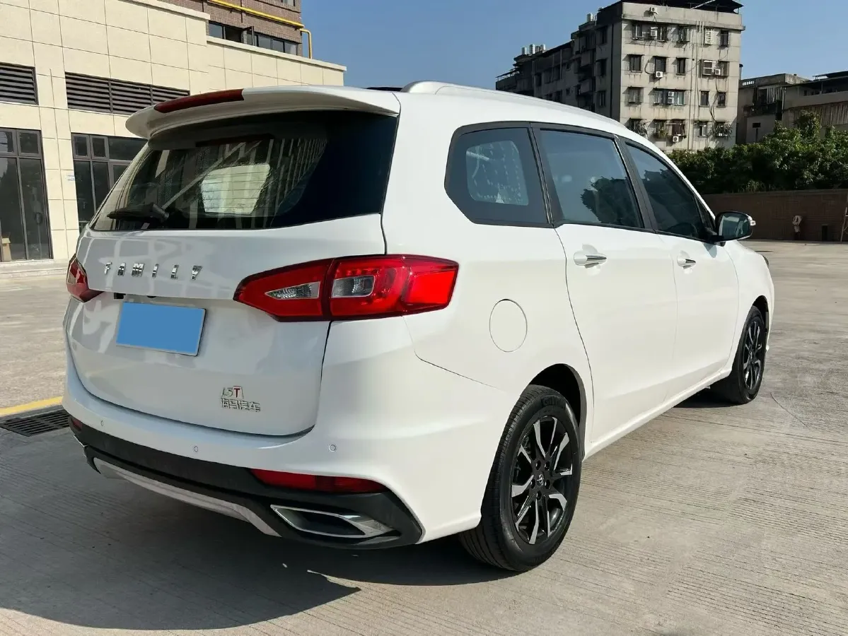 2017 HaiMa Family F7 1.5T 165HP L4 6AT,autocango,china used car exporter,china ev exporter,chinese used car exporter,chinese used ev exporter