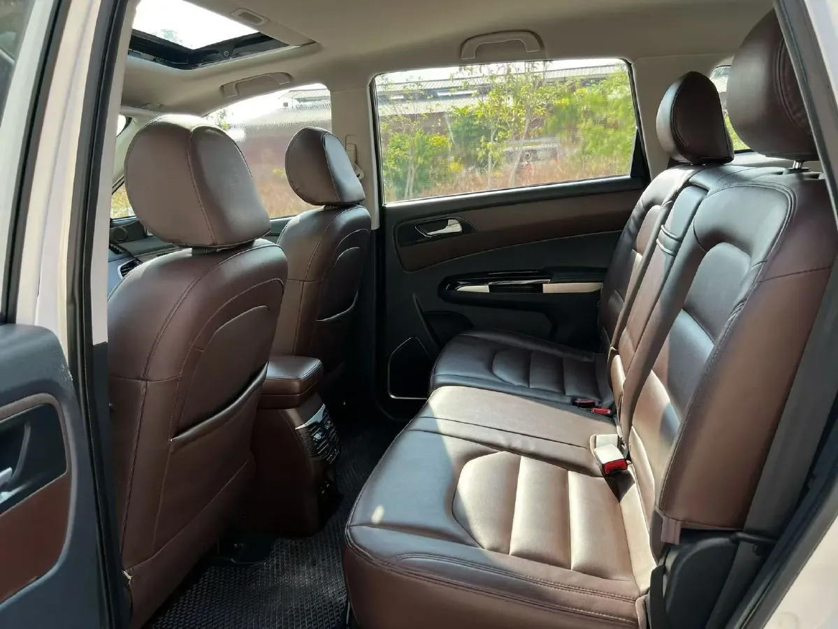 2017 HaiMa Family F7 1.5T 165HP L4 6AT,autocango,china used car exporter,china ev exporter,chinese used car exporter,chinese used ev exporter