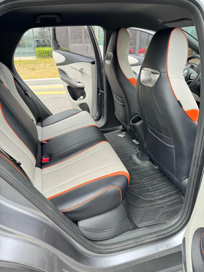 2021 Ford Escort 1.5L 122HP L3 6AT,autocango,china used car exporter,china ev exporter,chinese used car exporter,chinese used ev exporter