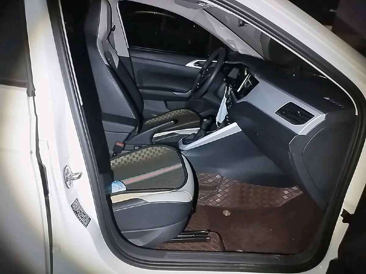 2023 Volkswagen Polo 1.5L 113HP L4 6AT,autocango,china used car exporter,china ev exporter,chinese used car exporter,chinese used ev exporter