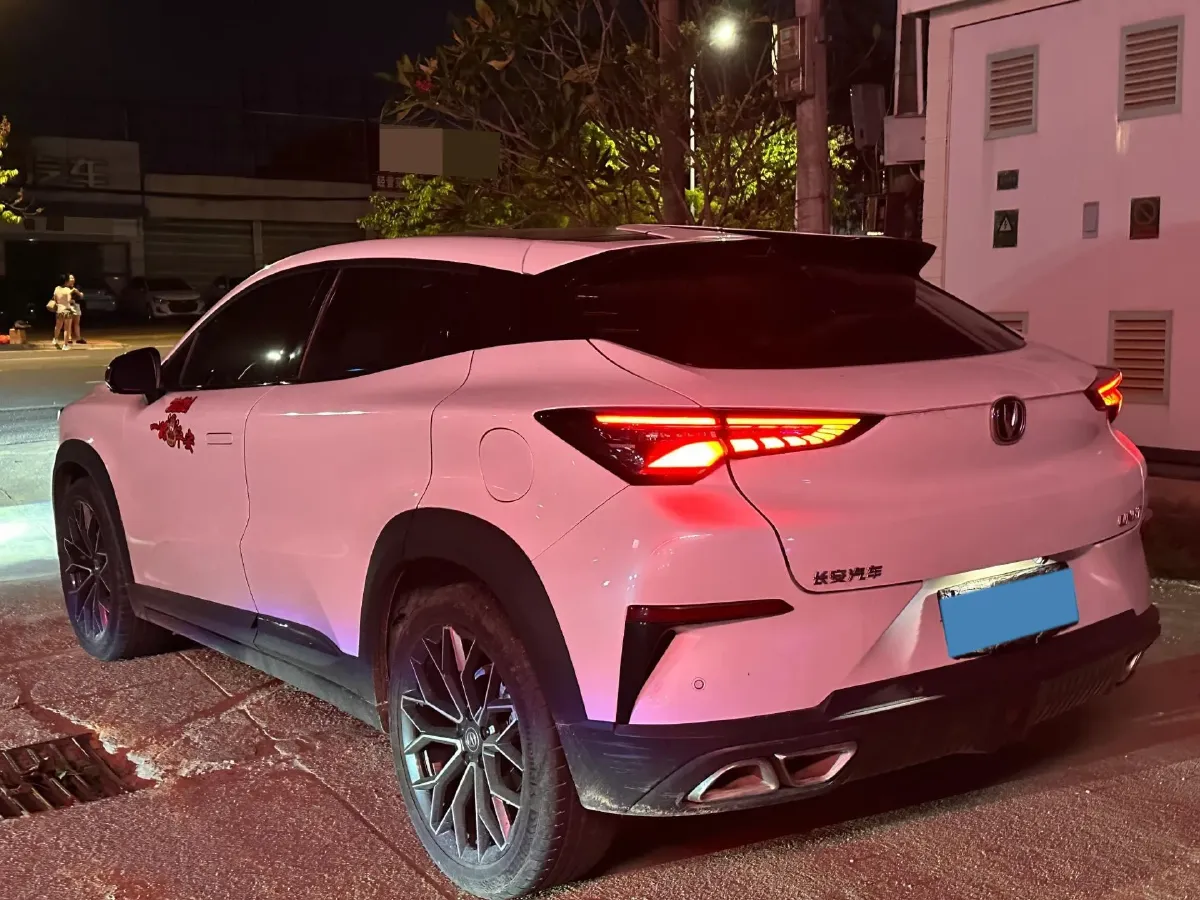 2022 ChangAn UNI-T 1.5T 188HP L4 7DCT,autocango,china used car exporter,china ev exporter,chinese used car exporter,chinese used ev exporter