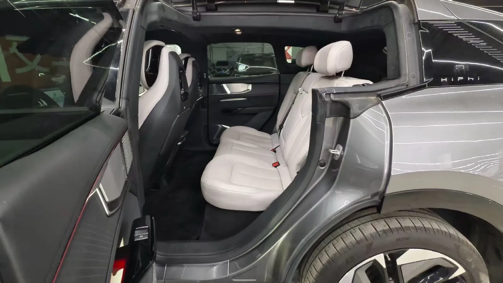 2023 HiPhi Y BEV 115KWH,autocango,china used car exporter,china ev exporter,chinese used car exporter,chinese used ev exporter