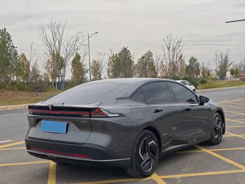2024 Deepal L07 BEV 56.12KWH,autocango,china used car exporter,china ev exporter,chinese used car exporter,chinese used ev exporter